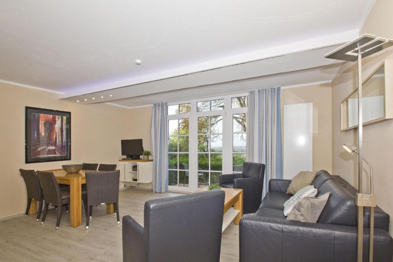 Fewo Mit Terrasse, Gratis Nutzung Vom Ahoi Erlebnisbad Und Sauna In Sellin - Haus Blick Zur See Fewo 13 Goehren  Exterior photo