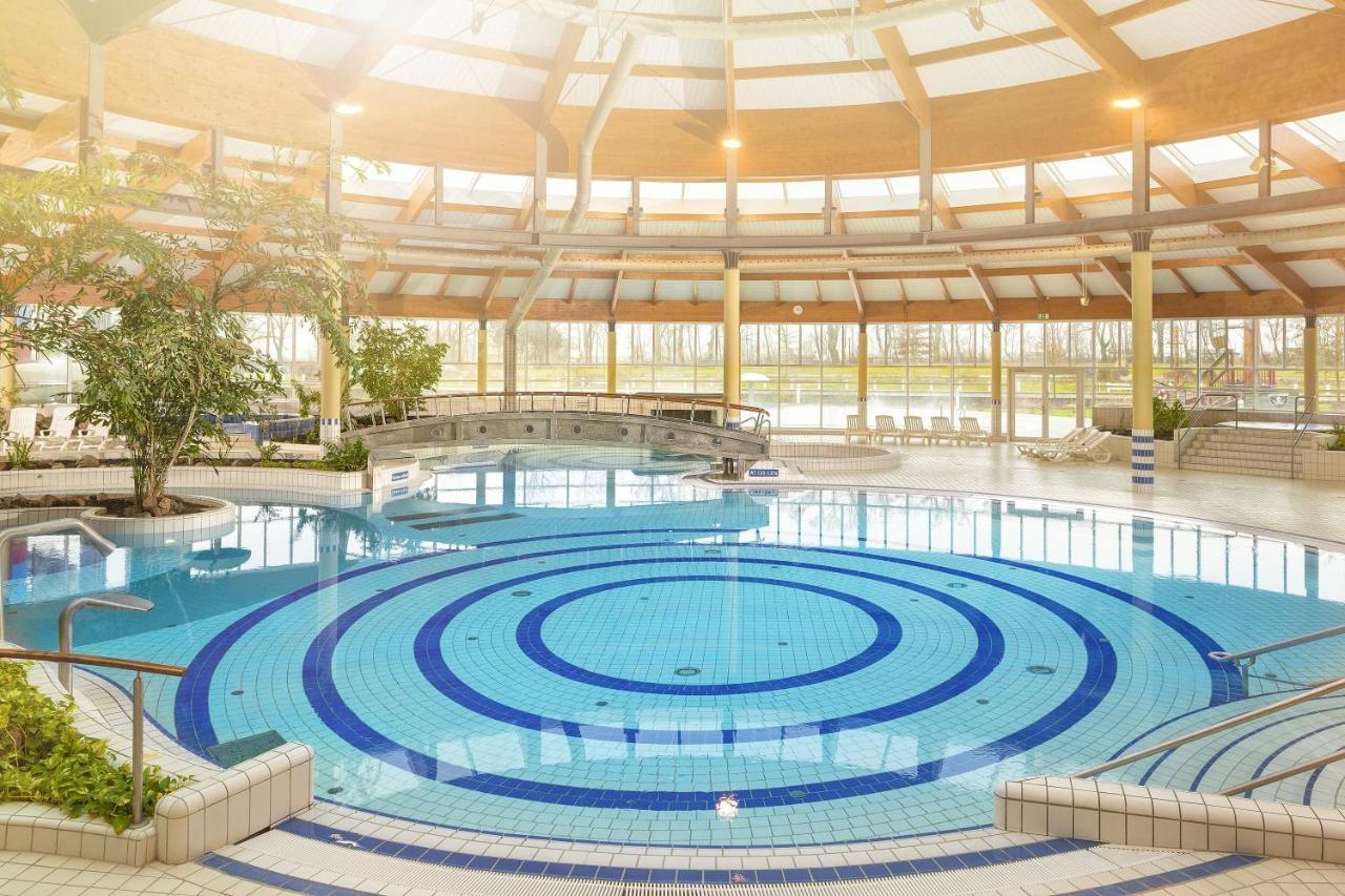 Fewo Mit Terrasse, Gratis Nutzung Vom Ahoi Erlebnisbad Und Sauna In Sellin - Haus Blick Zur See Fewo 13 Goehren  Exterior photo